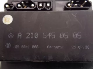 2105450505 898641000 Блок предохранителей Mercedes E W210 Арт e9537311, вид 3