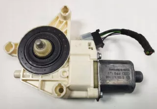 A2469065100 Моторчик стеклоподъемника Mercedes A W176 Арт e9559983, вид 3