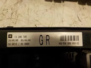 13206745 Блок предохранителей Opel Astra H Арт e9572168, вид 4