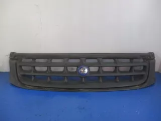 04676516 Решетка радиатора Plymouth Voyager Арт e9580917, вид 1