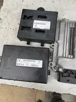 237103888R Блок управления двигателем Renault Trafic 3 Арт e9605570, вид 2