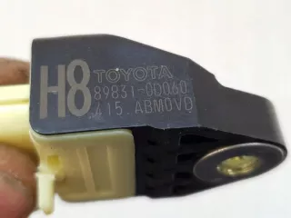 89831-0D060 Датчик удара Toyota Yaris 3 Арт e9612139, вид 5