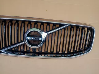 31457606 Решетка радиатора Volvo XC60 2 Арт e9626478, вид 3