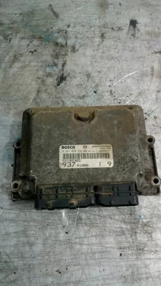 0281010332 Блок управления двигателем Alfa Romeo 147 1  Арт e9643188, вид 1