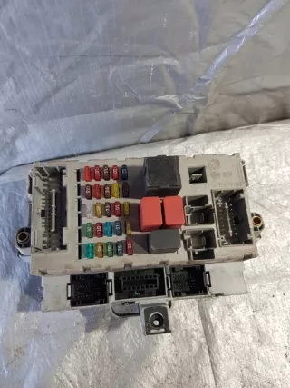 51735172NPL 46520600CPL Блок предохранителей Fiat Punto 2 Арт e9656050, вид 4