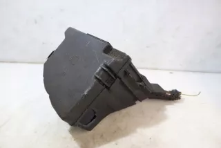  Блок предохранителей Ford Fiesta 7 Арт e9656205