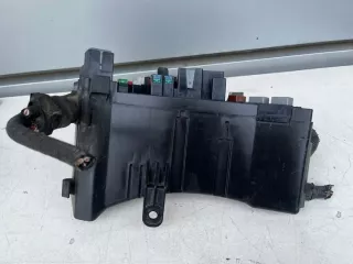 MB100200B Блок предохранителей Subaru Impreza 3 Арт e9659363, вид 3