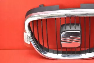 Решетка радиатора Seat Toledo 3 2004г. 5P0853654 - Фото 2