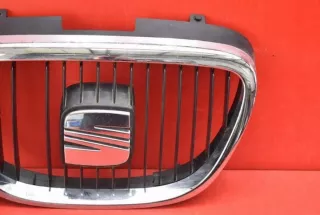 Решетка радиатора Seat Toledo 3 2004г. 5P0853654 - Фото 3