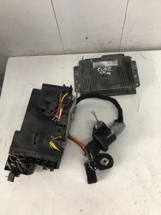S115303100B Блок управления двигателем Renault Clio 2 Арт e9691463, вид 1