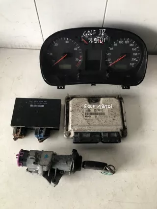 038906012L Блок управления двигателем Volkswagen Golf 4 Арт e9694980, вид 1