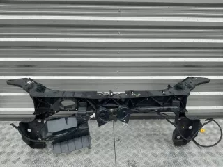 8200134606 Передняя панель крепления облицовки (телевизор) Renault Clio 3 Арт e9705864, вид 1