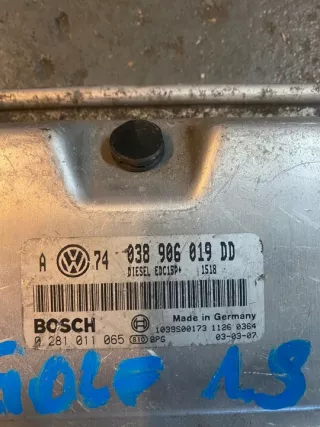 038906019DD Блок управления двигателем Volkswagen Golf 4 Арт e9722485, вид 3