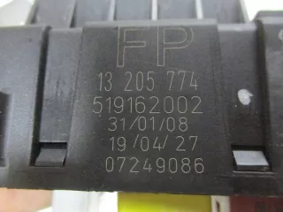 13205774 Блок предохранителей Opel Vectra C  Арт e9726868, вид 2