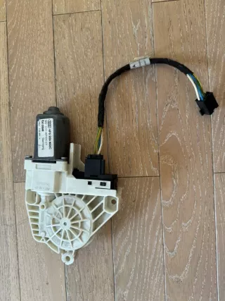 4F0959802C Моторчик стеклоподъемника Audi A6 C6 (S6,RS6) Арт e9732748, вид 4
