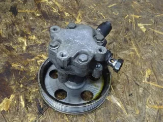 8E0145153D Насос гидроусилителя руля Audi A4 B7 Арт e9758536, вид 2