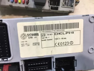 51744895 46552681 Блок предохранителей Fiat Punto 2 Арт e9781880, вид 3