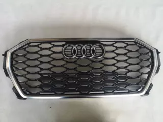 83A853651B Решетка радиатора Audi Q3 1 Арт e9788674, вид 1