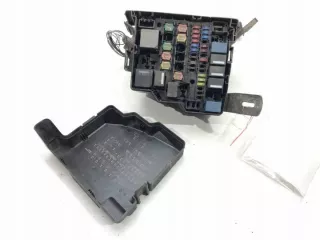 8V51-14A075CA Блок предохранителей Ford Fiesta 5 Арт e9792593, вид 1