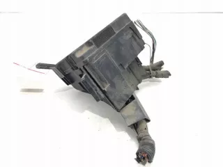 8V51-14A075CA Блок предохранителей Ford Fiesta 5 Арт e9792593, вид 3