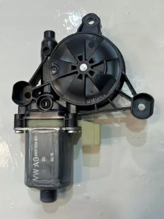 8W0959801 8W0959801, Моторчик стеклоподъемника Audi A4 B9 Арт e9798909, вид 1