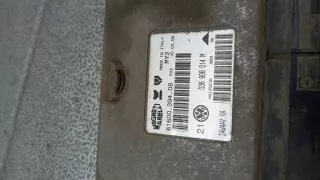 036906014 Блок управления двигателем Volkswagen Golf 4 Арт e9799717, вид 2