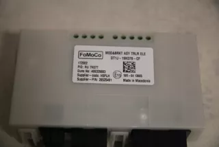 DT1J-19H378-CF Блок предохранителей Ford Focus 3 Арт e9802133, вид 1