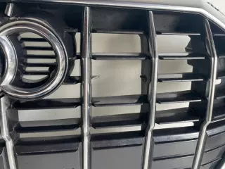 83A853651E Решетка радиатора Audi Q3 1 Арт e9844939, вид 3