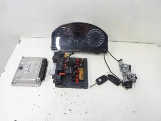 036906032AG Блок управления двигателем Volkswagen Golf 5 Арт e9853427, вид 1