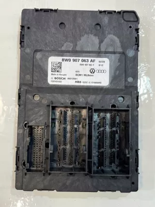 8W0907063AF Блок предохранителей Audi A4 B9 Арт e9873684, вид 1