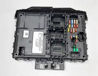 LU5T-15604-BJGD Блок предохранителей Ford Kuga 3 Арт e9887996