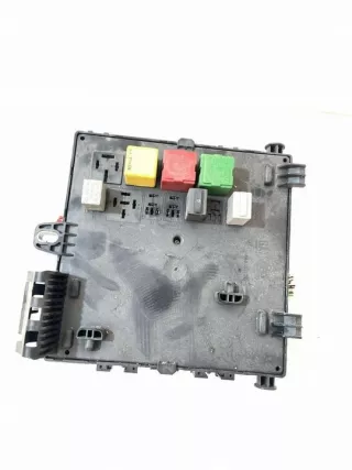 13205774 519162002 03212783 Блок предохранителей Opel Vectra C  Арт e9898092, вид 2