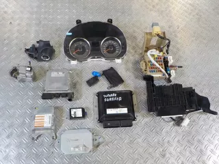 63350SG002 98221SG120 Блок управления двигателем Subaru Forester SJ Арт e9902230, вид 1