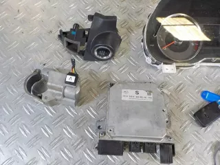 63350SG002 98221SG120 Блок управления двигателем Subaru Forester SJ Арт e9902230, вид 4