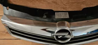 13225780 461088395 Решетка радиатора Opel Astra H Арт e9908313, вид 2