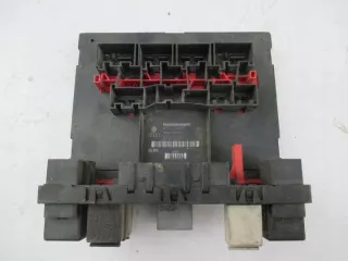 3C0937049H 28027754 03846558 Блок предохранителей Volkswagen Passat B6 Арт e9935285, вид 2