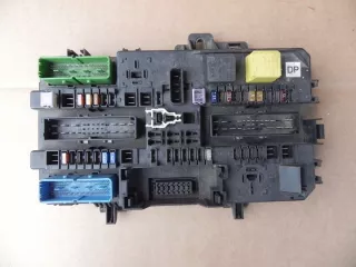 13181278 Блок предохранителей Opel Astra J Арт e9975000, вид 3