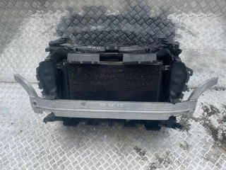  Передняя панель крепления облицовки (телевизор) Audi Q7 4M Арт e10028419, вид 3