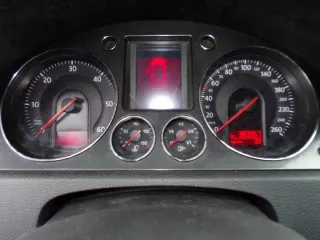 A2C53106067 Щиток приборов (приборная панель) Volkswagen Passat B6 Арт e10038499, вид 2