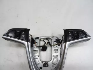 13268692 13268686 Руль Opel Zafira C Арт e10048314, вид 2