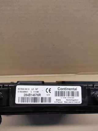 284B14576R Блок предохранителей Renault Scenic 3 Арт e10052689, вид 3