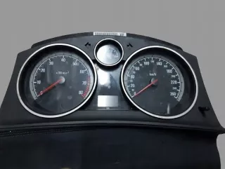 13225986 Щиток приборов (приборная панель) Opel Astra H Арт e10078064, вид 1