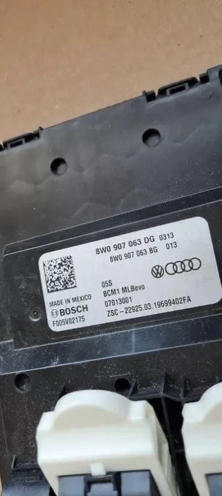 8W0907063DG F005V02175 Блок предохранителей Audi A4 B9 Арт e10133292, вид 2