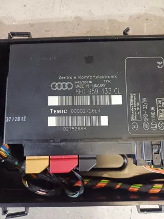 8E0959433CL Блок предохранителей Audi A4 B7 Арт e10133465, вид 3