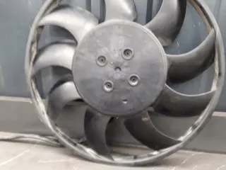 8W0959455AD Вентилятор радиатора Audi Q7 4M Арт e10133509, вид 4