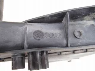 8E0121251L Радиатор (основной) Audi A4 B7 Арт e10160406, вид 8