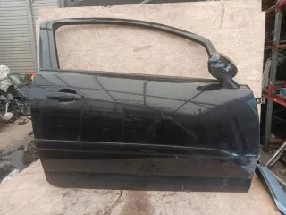  Дверь передняя правая Mitsubishi Colt 6 restailing Арт e10183427