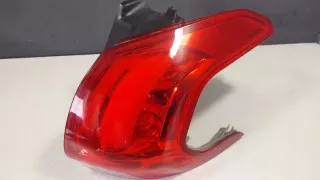 9678074380 Фонарь задний правый Peugeot 2008 Арт e10225189, вид 1