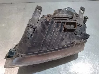 4M51-13W029-AF Фара правая Ford Focus 1 Арт e10266783, вид 4