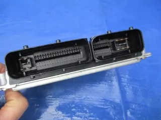 8E0909557J Блок управления двигателем Audi A4 B6 Арт e10375497, вид 2